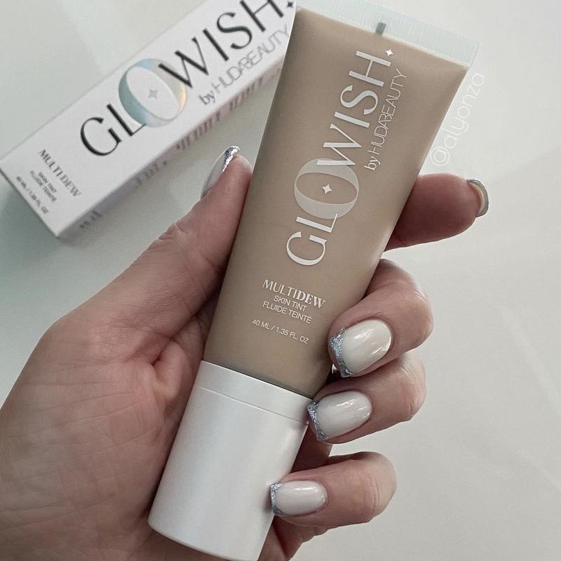 Тональная основа тональный крем тоналка huda beauty glowish multidew ...