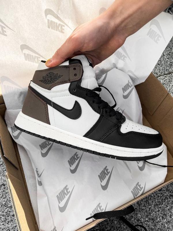 Женские кожаные кроссовки nike air jordan 1 retro high найк джорданы ...