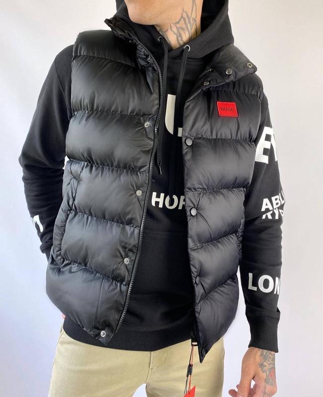 Жилетка hugo boss — цена 3400 грн в каталоге Жилетки Купить мужские ...