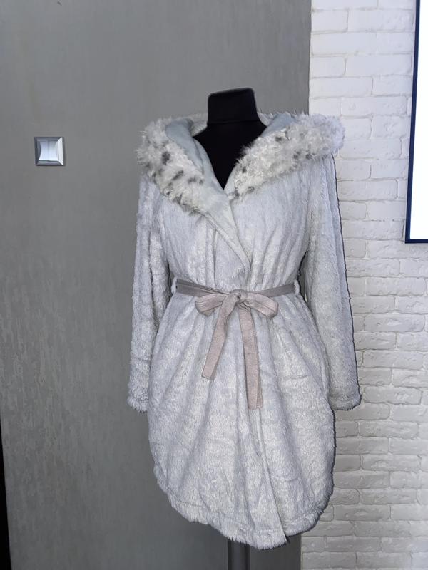 Теплый плюшевый халат с меховым капюшоном topshop s/m — цена 250 грн в  каталоге Халаты ✓ Купить женские вещи по доступной цене на Шафе | Украина  #114087513