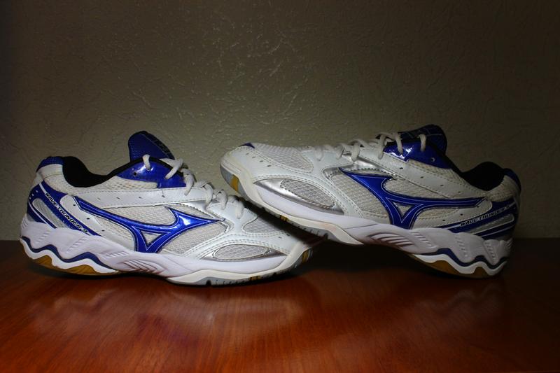 mizuno wave thunder 8