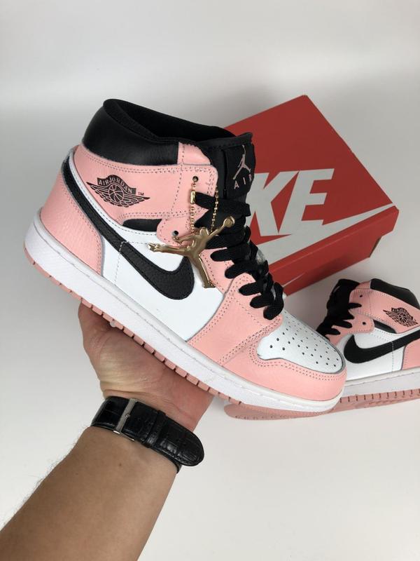 Женские кожаные кроссовки nike air jordan 1 retro high найк джорданы ...