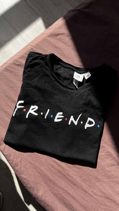 Популярная футболка friends как новая! — цена 149 грн в каталоге ...