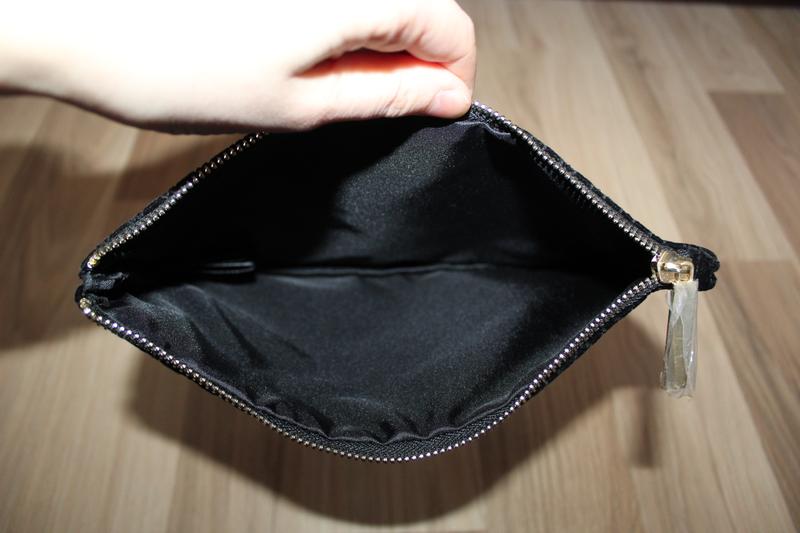 gucci beauty bag