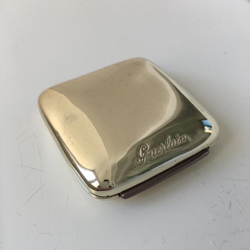 Футляр палетка под одинарные тени guerlain — цена 70 грн в каталоге ...