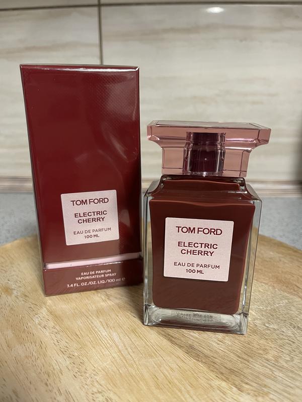 Tom ford electric cherry 100ml — цена 1135 грн в каталоге Духи Купить ...