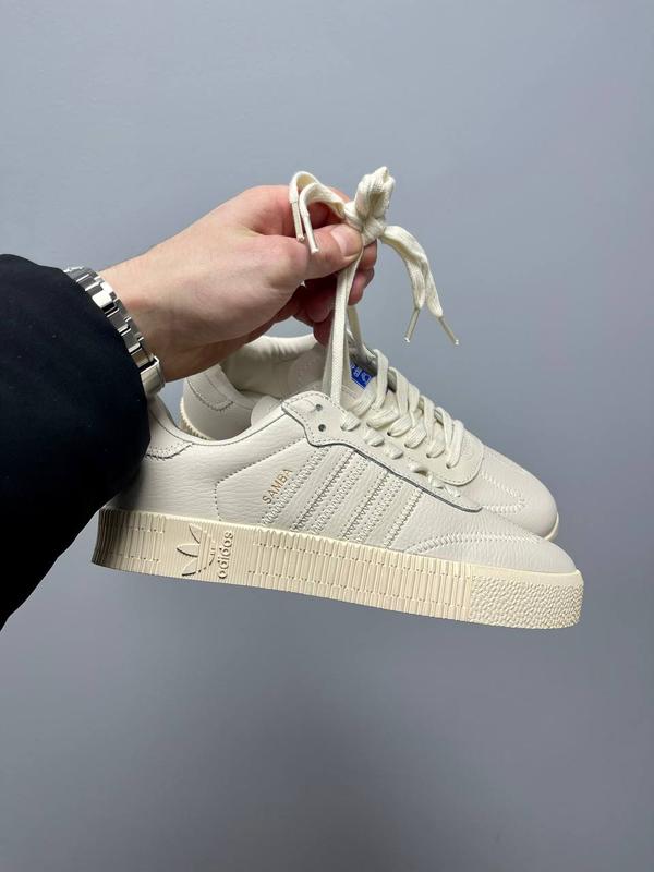 Sambarose store adidas beige