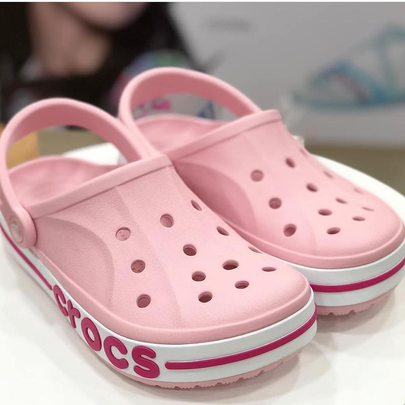 crocs pearl