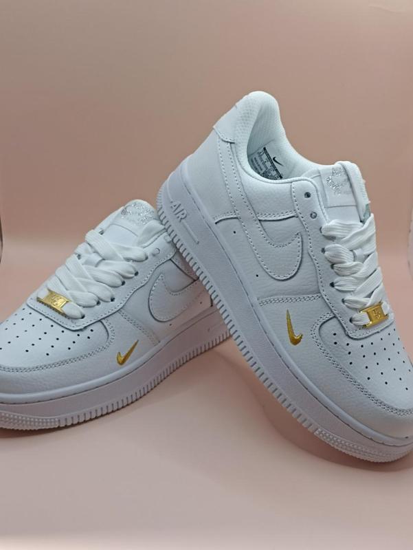 Кроссовки кожанные найк аир форсе унисекс. nike air force вьетнам с 36 ...