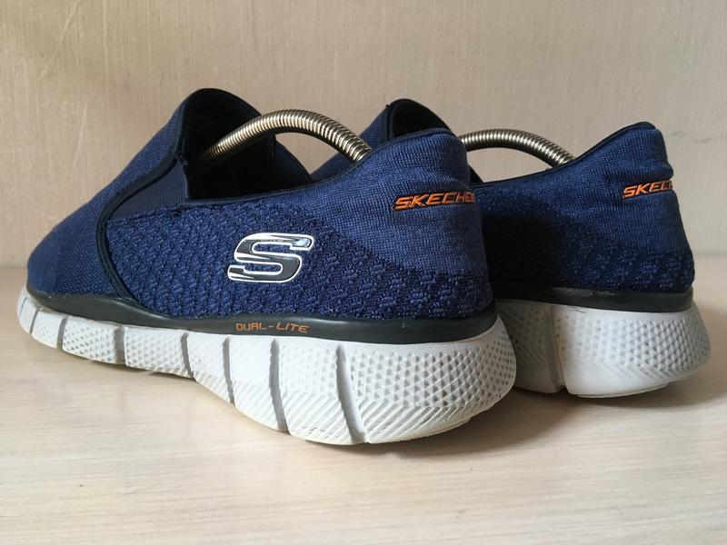 skechers dual lite relaxed fit