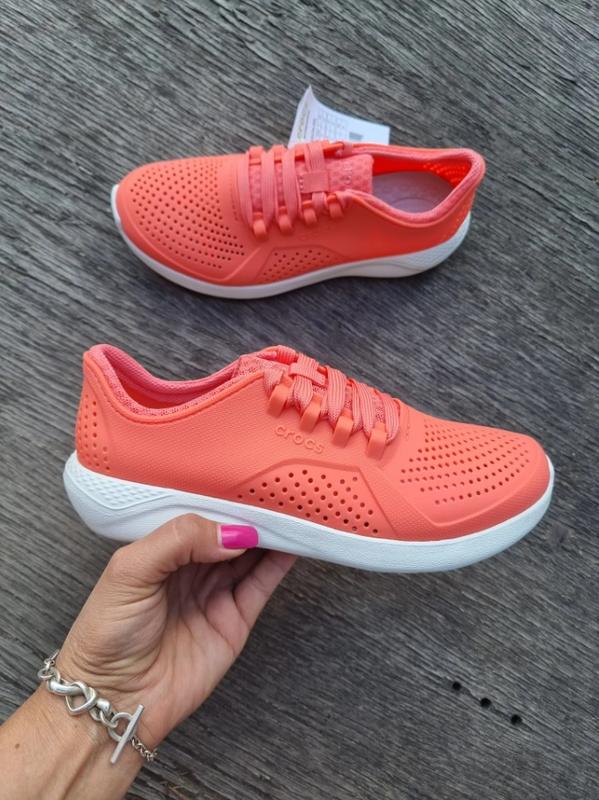 Крокс кроссовки лайтрайд пейсер коралловые crocs literide pacer floral ...