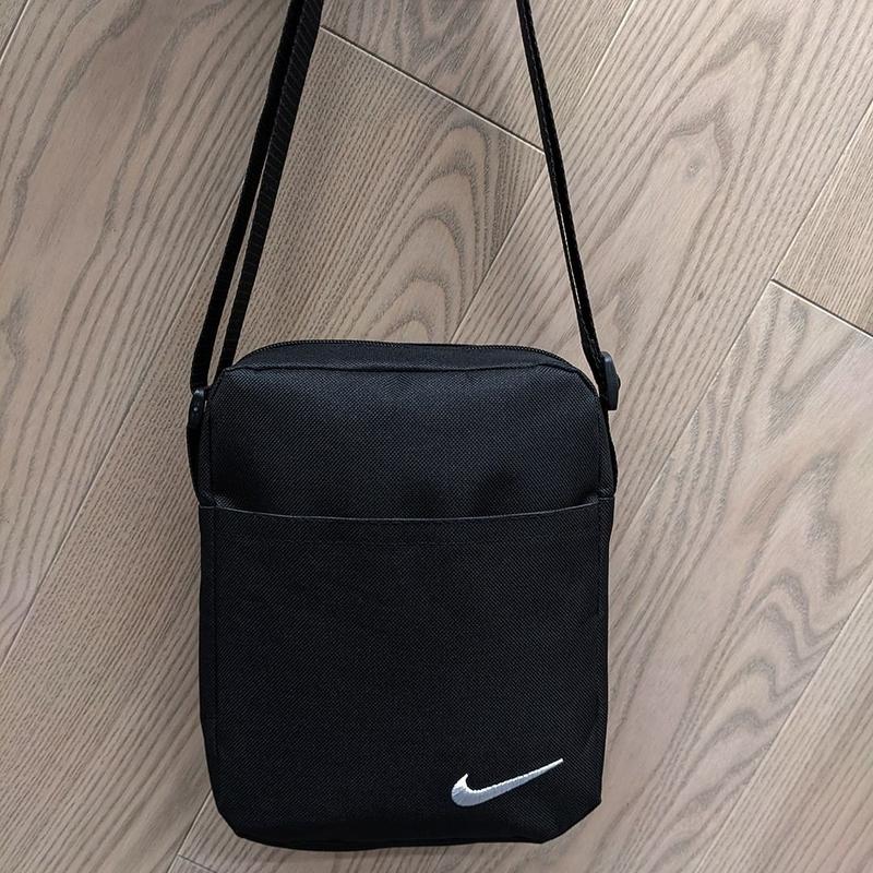 Барсетка найк месенджер nike через плече — цена 376 грн в каталоге ...
