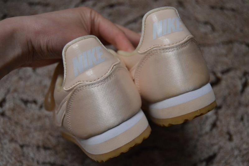 nike cortez satin