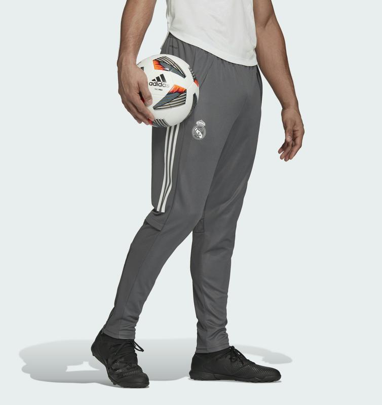 Новые спортивные штаны adidas real madrid футбол — цена 1299 грн в ...