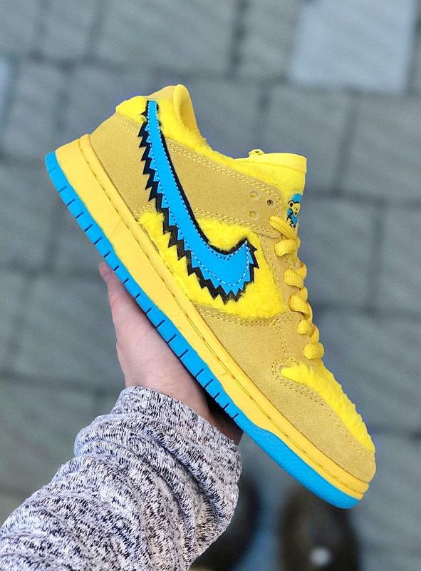 Нереальные лимитированные женские пушистые кроссовки nike sb dunk low ...