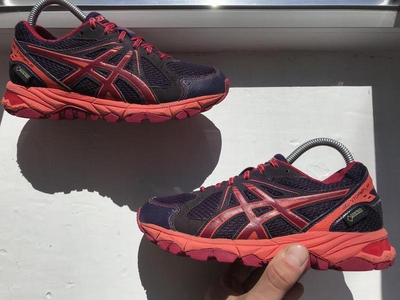 asics gel stormplay