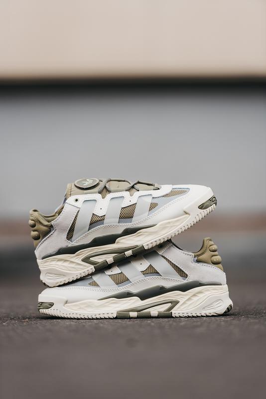 Adidas cosmic 2 blancas sale