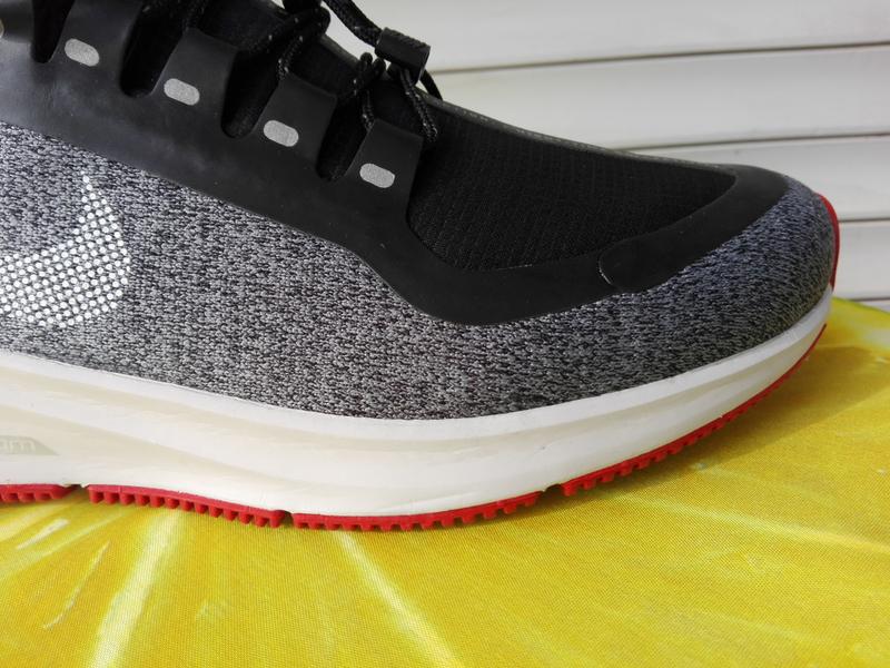 nike zoom run utility