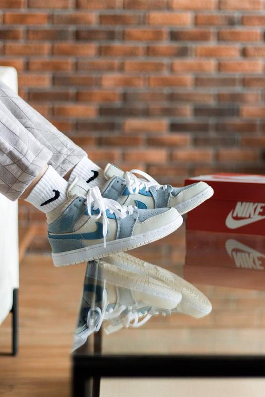 aj1 mid mixed textures