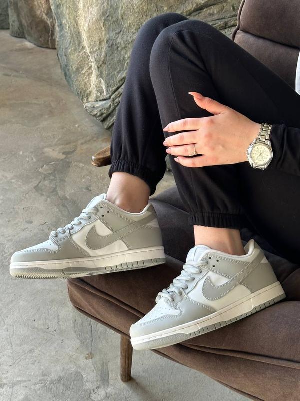 117182609 Nike TG Tech Fleece 2.0 Handschuhe Nike dunk white grey 1800