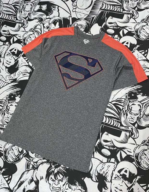 Сетчатая футболка с логотипом комикс супермен dc comics superman — цена ...