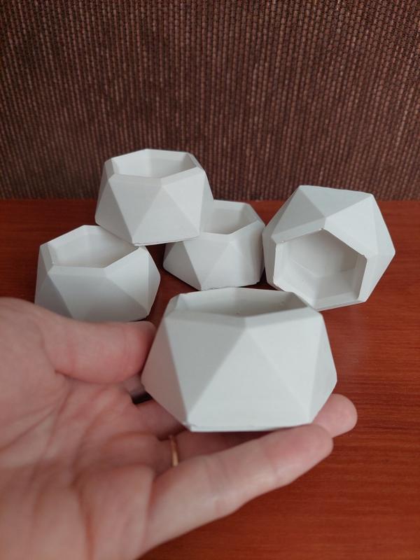 Кашпо из гипса — цена 15 грн в каталоге Кашпо Купить товары для дома и ...