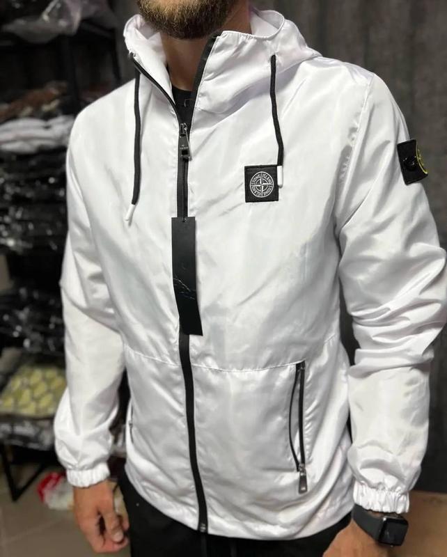 Мужская белая ветровка stone island — цена 1725 грн в каталоге Ветровки ...
