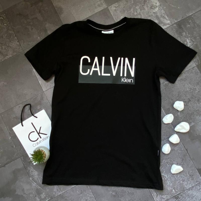 Мужская футболка calvin klein — цена 1049 грн в каталоге Футболки ...