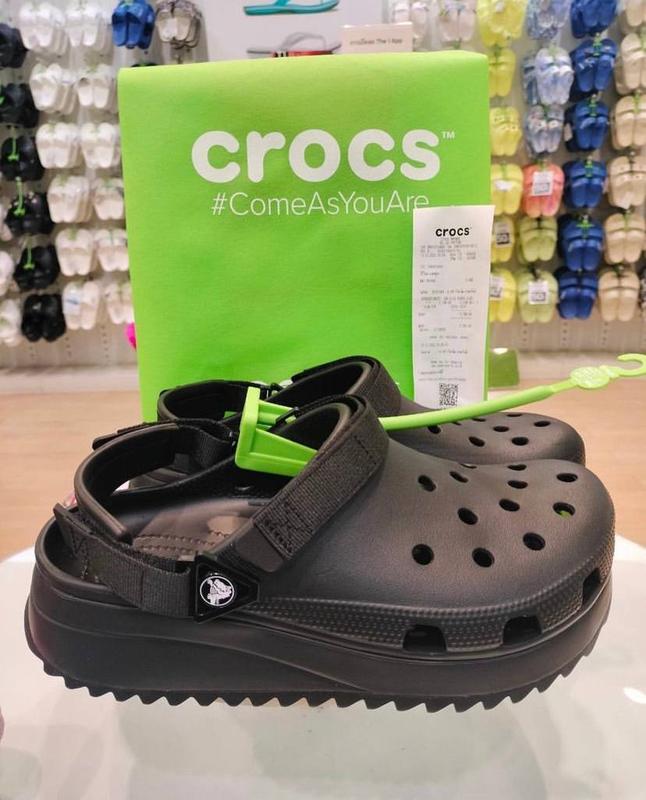 Крокс платформа черные сабо crocs classic hiker clog black/black — цена ...