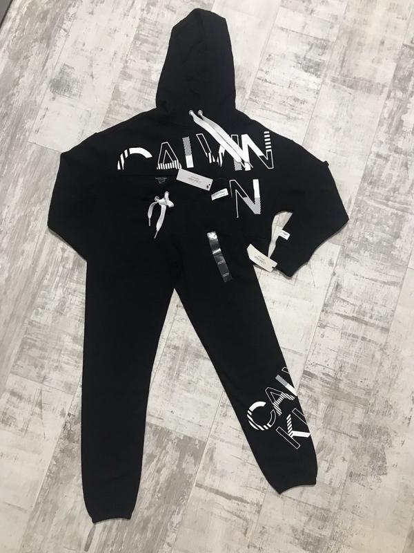 Женский костюм calvin klein из сша (без утепления) рс 2500 грн. — цена 2500 грн в каталоге Спортивные костюмы ✓ Купить женские вещи по доступной цене на Шафе