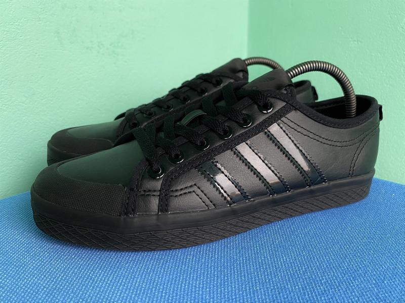 Adidas honey stripes low white black womens trainers hot sale