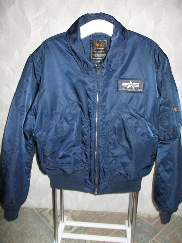 Бомбер alpha industries с патчем — цена 2600 грн в каталоге Куртки ...