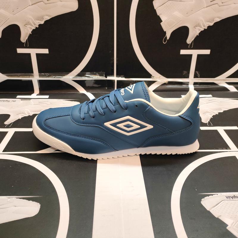 Мужские кроссовки umbro оригинал, модель убро 5v5 — цена 2400 грн в ...