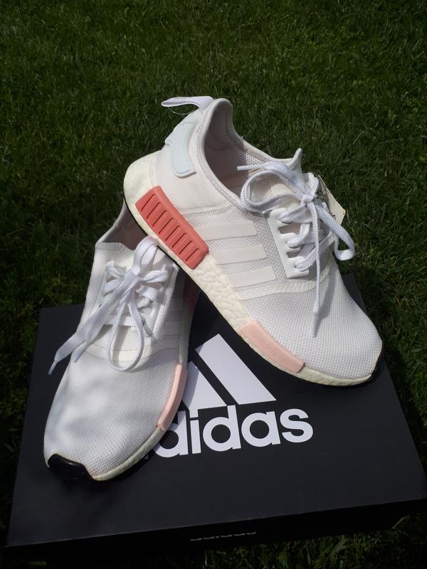 nmd r1w