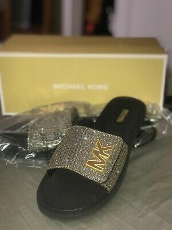 mk logo chain mesh slide
