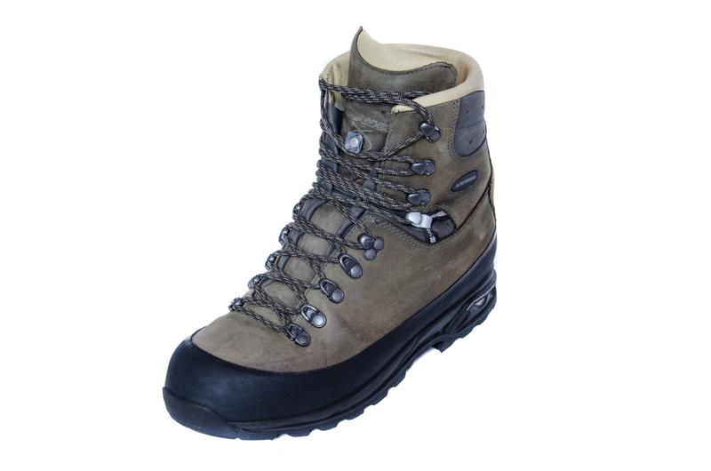 lowa baffin pro