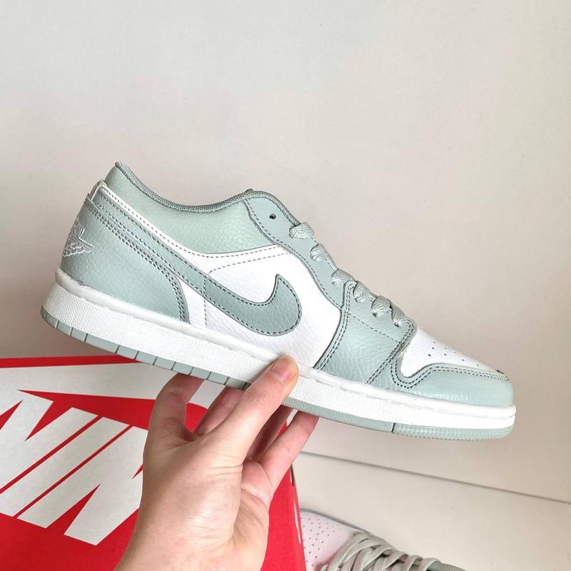 Кроссовки air jordan 1 low fresh mint — цена 2300 грн в каталоге