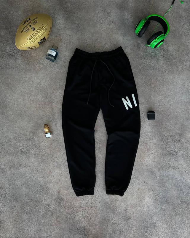 Топовые брюки nike/0 штаны найк — цена 1595 грн в каталоге Спортивные штаны ✓ Купить женские вещи по доступной цене на Шафе