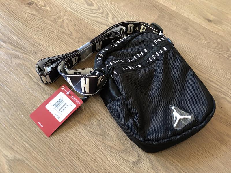 jordan taping pack bag