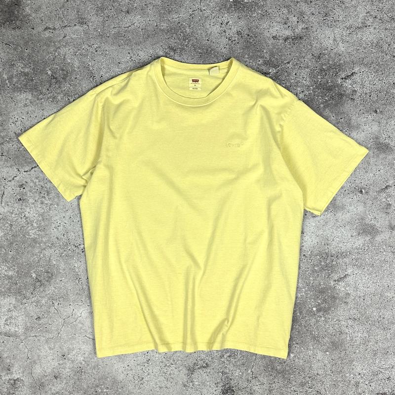 Levis washed relaxed fit футболка з нашитим лого левайс — ціна 466 грн ...