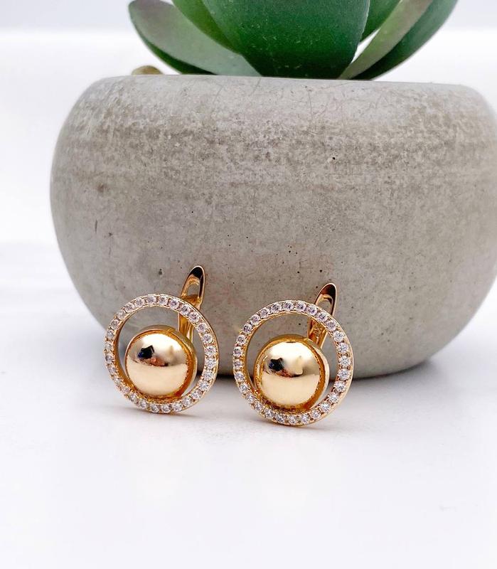 Серьги медсплав медзолото шарики окружность камушков — цена 280 грн в ...