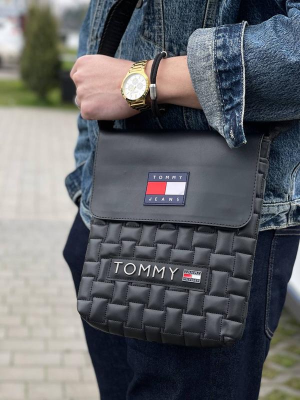 Сумка - мессенджер tommy hilfiger черный мужской / барсетка — цена 930 ...