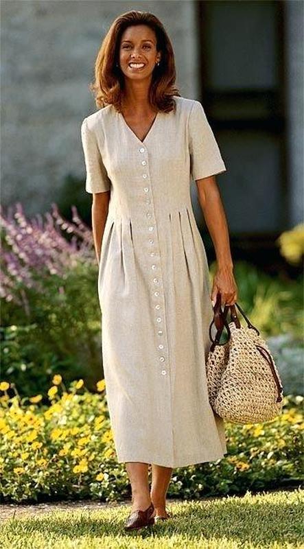 Модные длинные платья для женщин 50 лет