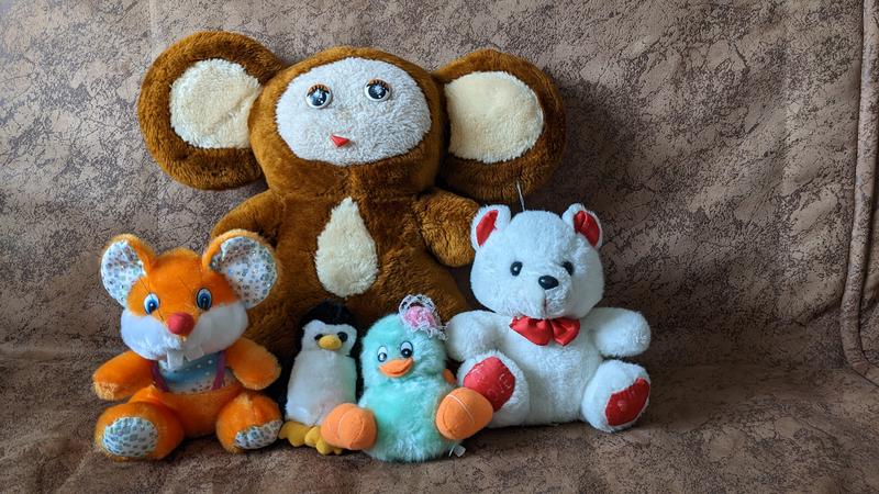 Мягкие игрушки, чебурашка, цыпленок, мишка, пингвин, мышка — цена 70 ...