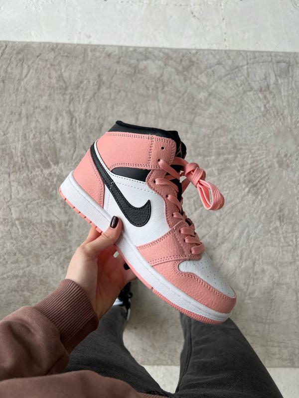 Nike air jordan 1 retro pink жіночі рожеві високі кросівки найк джордан ...