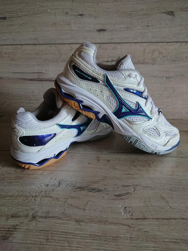 mizuno wave spike 14