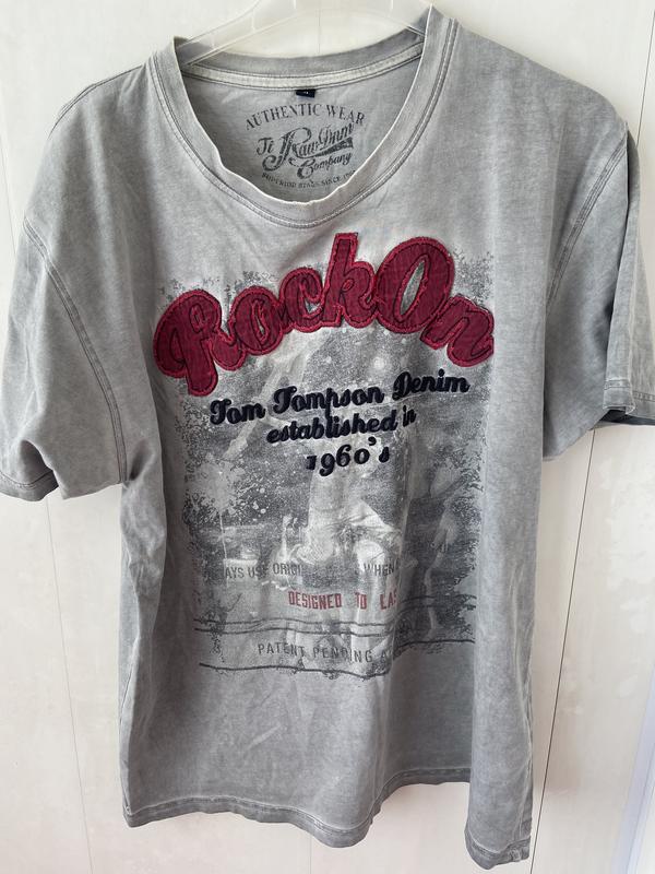 Винтажная футболка authentic wear — цена 315 грн в каталоге Футболки ...