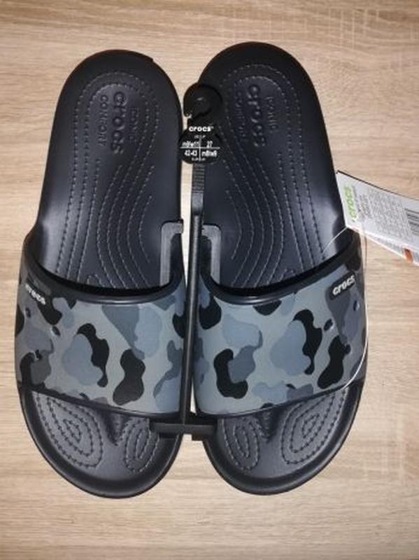 crocs m9
