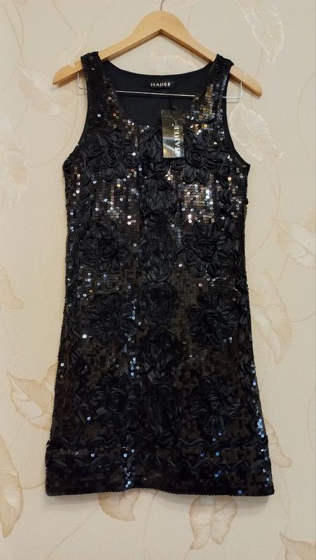 Маленькое чёрное платье с пайетками и цветами из атласной ленты, р.s ...