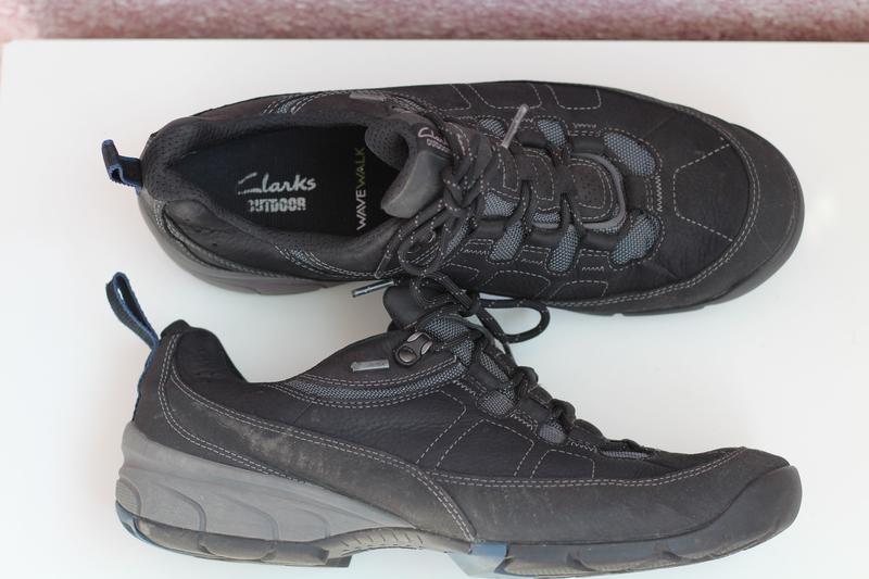 clarks wave walk gore tex